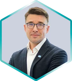 Иванов <br />
Алексей