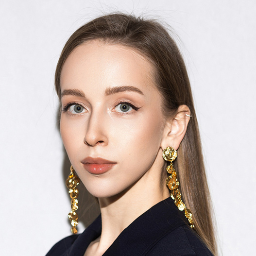 Коробова <br />
Валерия